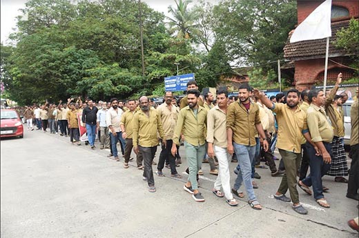 Auto drivers protest